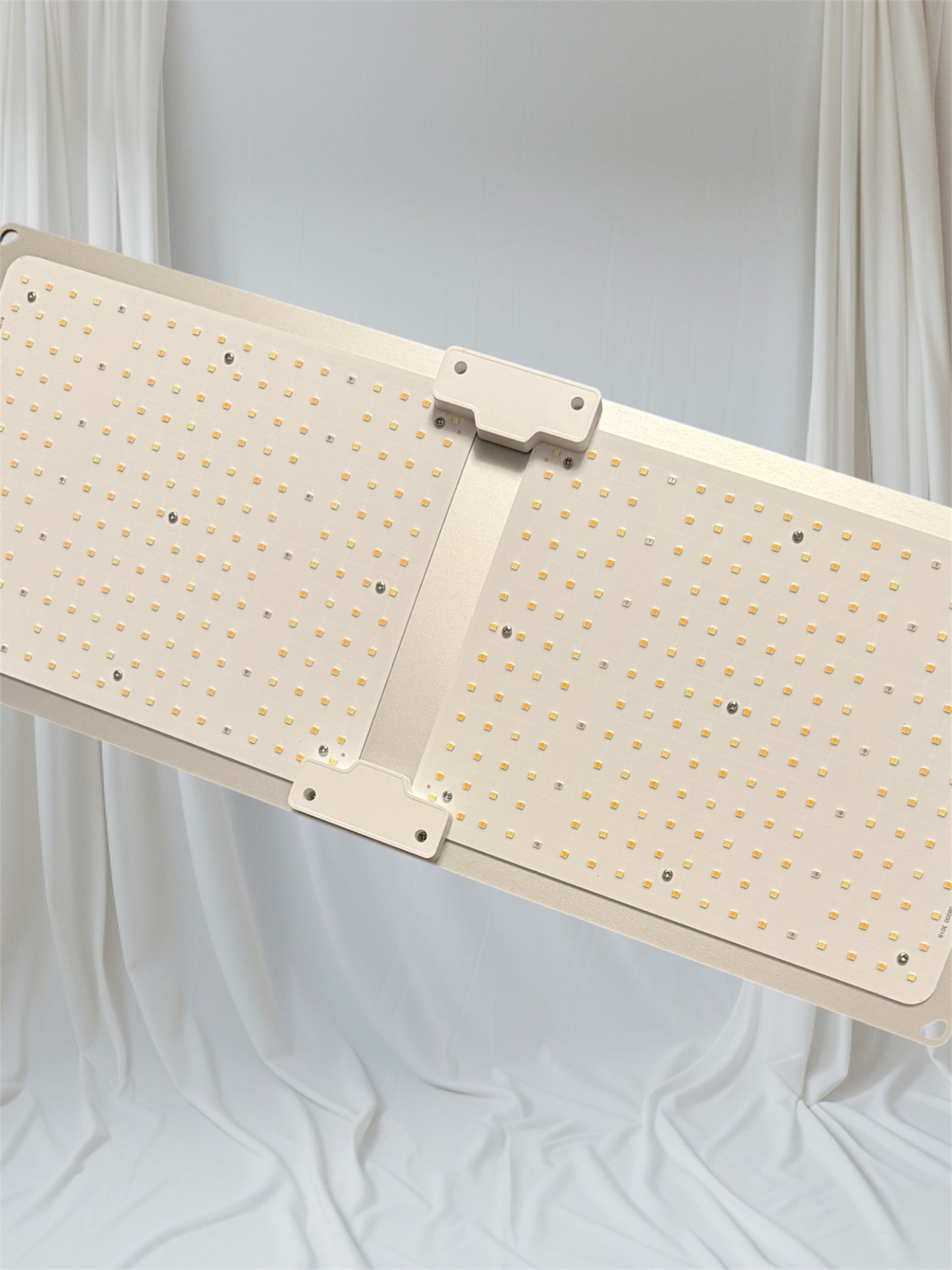 LED Grow Lampe 200W – Samsung LM301B, Vollspektrum, Dimmbar, IP65
