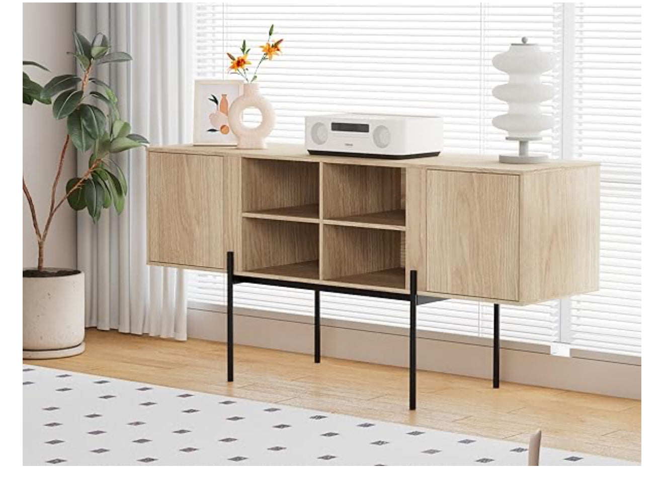 TV-Schrank 140 cm – Eichenoptik, Metallfüße, geeignet für Fernseher bis 65 Zoll – modernes Sideboard mit Türen und offenen Ablagen