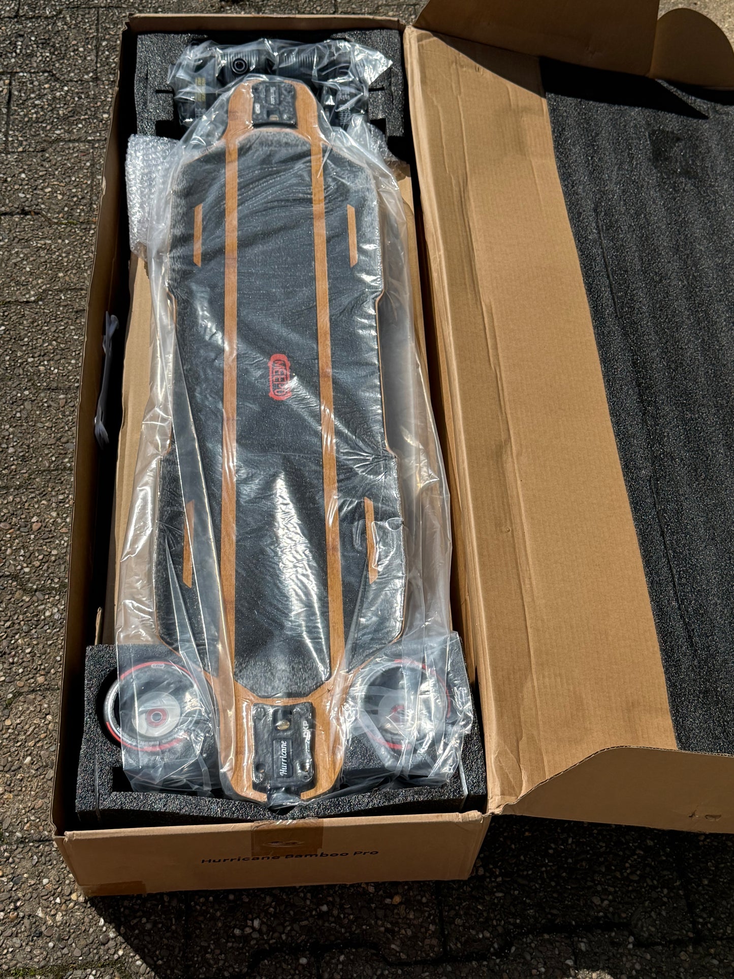 Elektro Skateboard – Meepo Hurricane Bamboo Pro – Neu – 56 km/h – 725Wh – AT Wheels – High-End Board