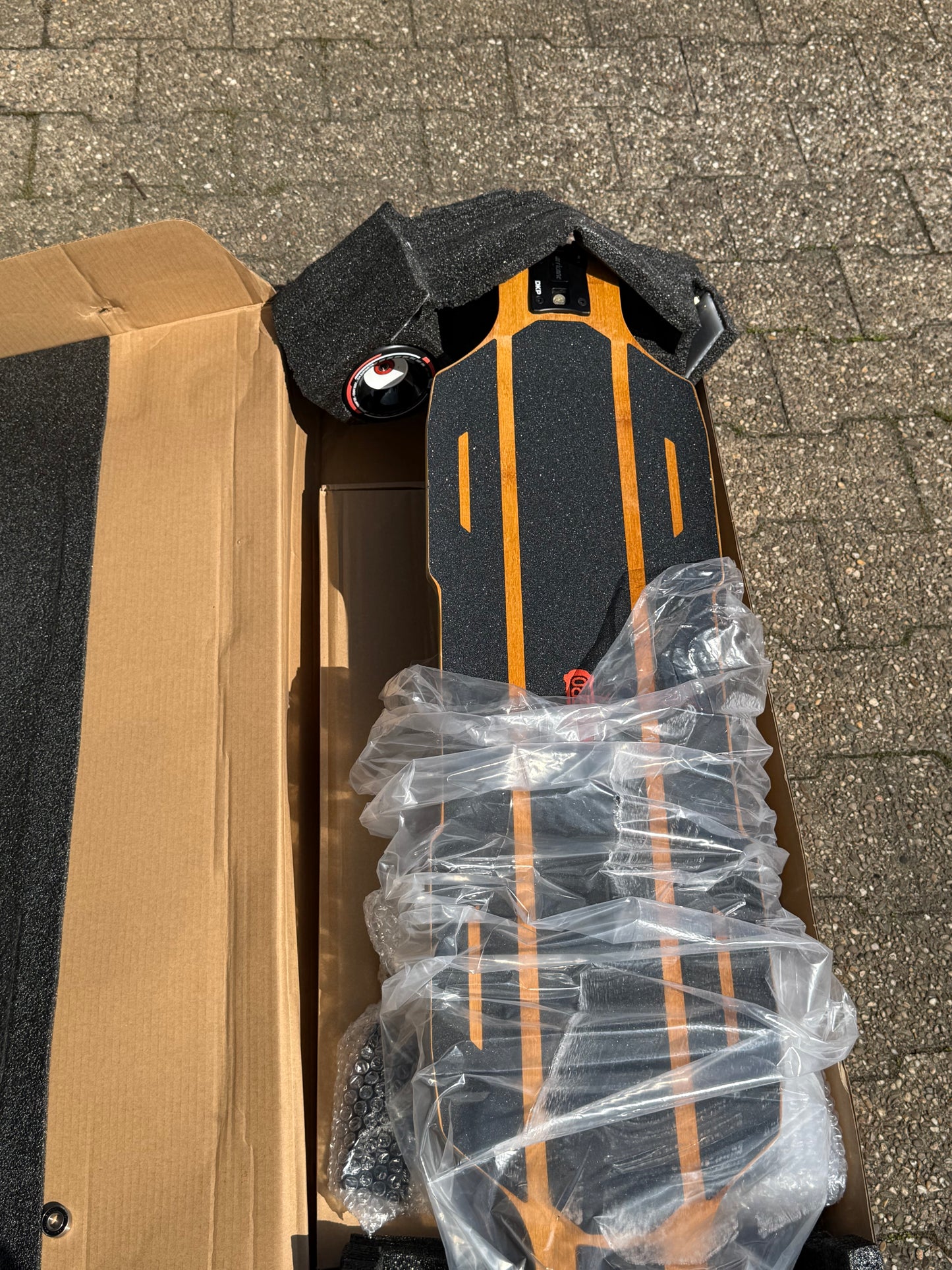 Elektro Skateboard – Meepo Hurricane Bamboo Pro – Neu – 56 km/h – 725Wh – AT Wheels – High-End Board