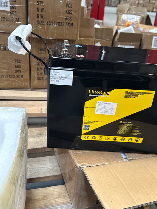 12V 200Ah LiFePO4 Akku mit BMS für Solar & Speicher