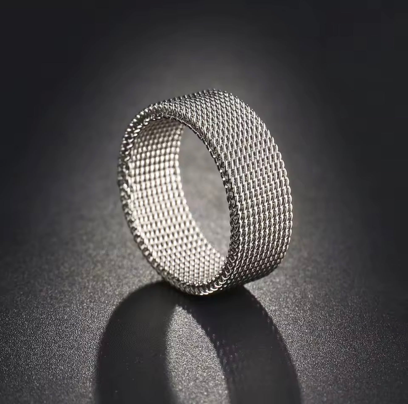Apple Milanese Titan Milano Armband + Elastischer Titan Ring Unisex Set