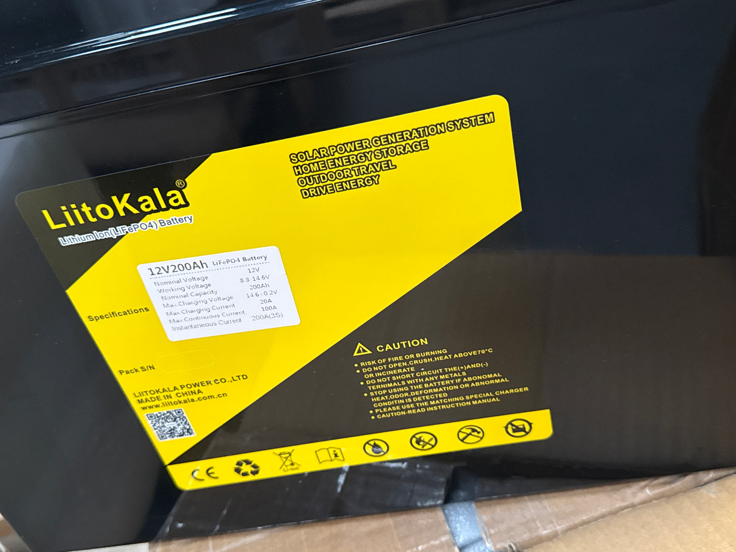 12V 200Ah LiFePO4 Akku mit BMS für Solar & Speicher