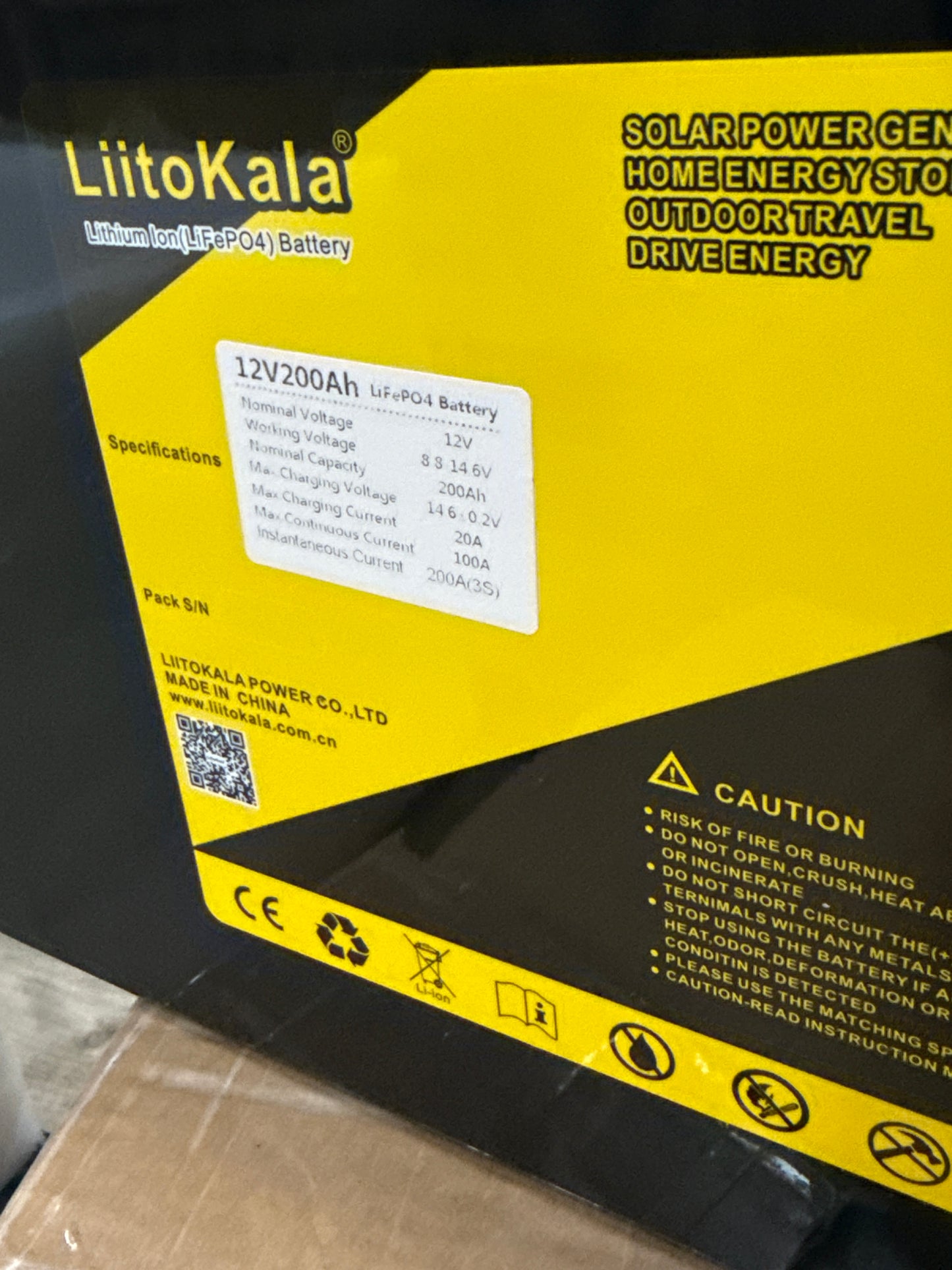 12V 200Ah LiFePO4 Akku mit BMS für Solar & Speicher